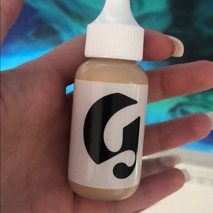 Glossier perfecting skin tint medium